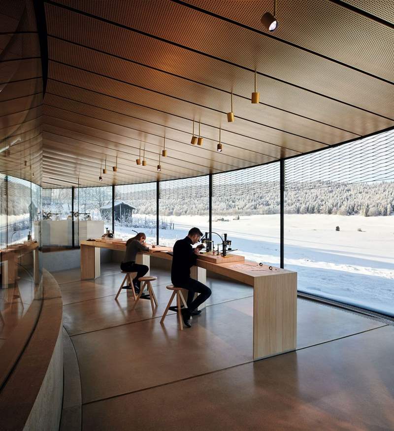 在AP愛彼博物館[Re]master 01計(jì)時(shí)碼表串接起制表大師的過去與未來-復(fù)刻表