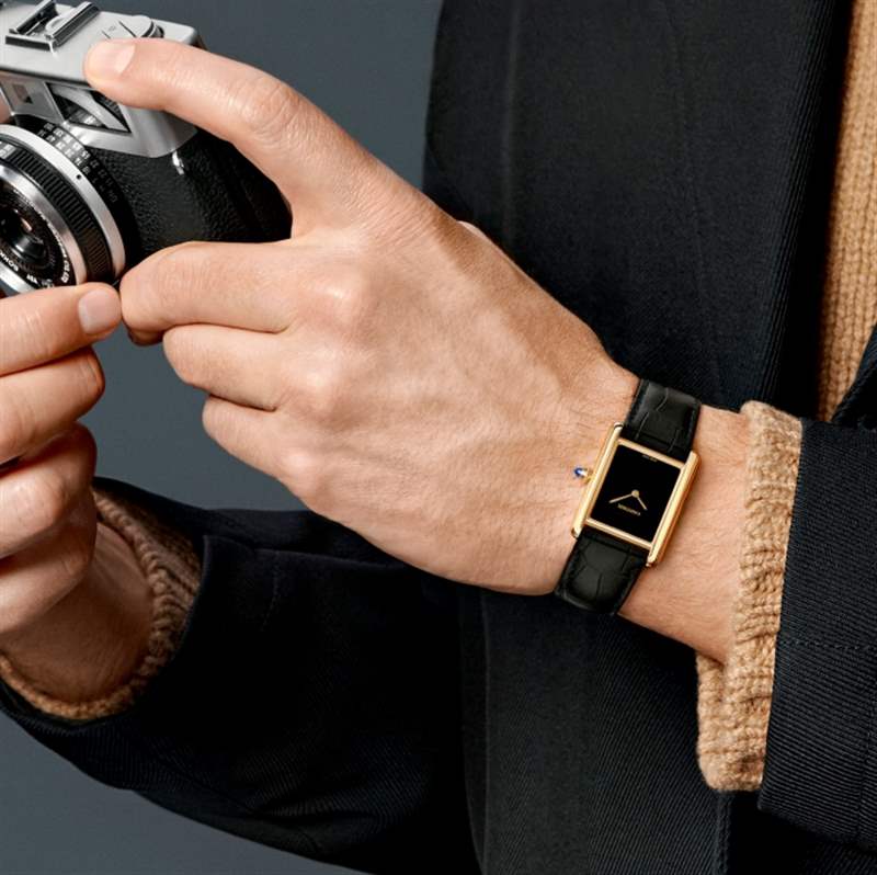 Cartier卡地亞2022新表黑魂Tank、時尚Tank Louis Cartier列陣登場-復(fù)刻表