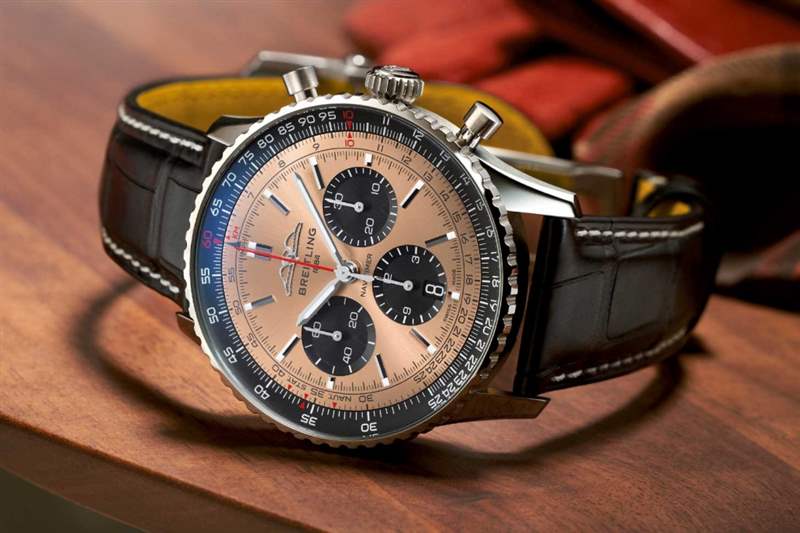 百年靈NAVITIMER B01 CHRONOGRAPH 43新鮮色系搶眼登場(chǎng)-復(fù)刻表