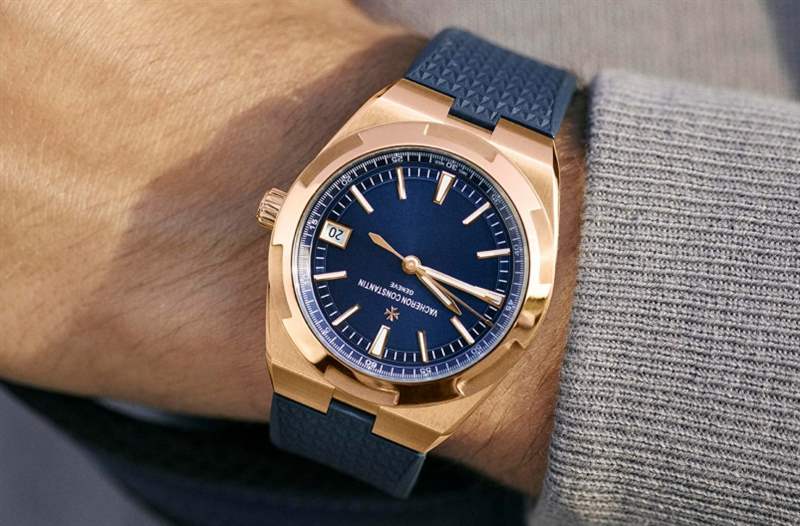 江詩丹頓2020新作！Vacheron Constantin Overseas自動上鏈腕表帶來典雅粉紅金X藍面設(shè)定-復(fù)刻表