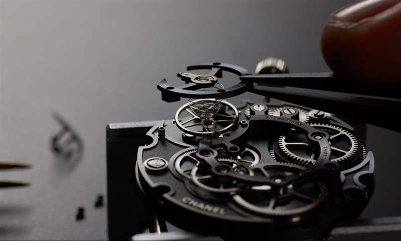 孫德銘Kyo：聊聊香奈兒的自制機芯由機芯自制化實現(xiàn)的完美設(shè)計-復(fù)刻表