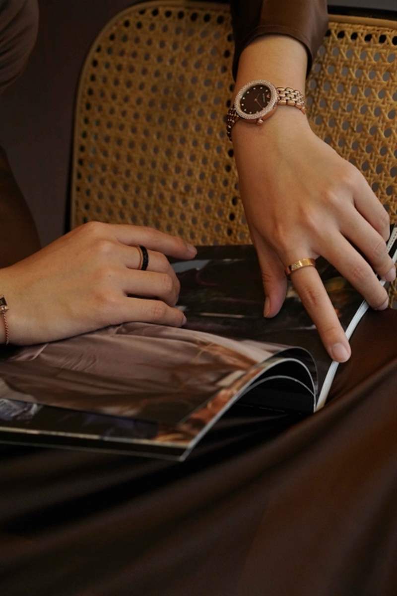 圣誕買什么好？推介Emporio Armani 2021節(jié)日腕表及珠寶系列！-復刻表