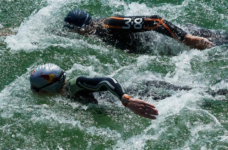 百年靈Breitling Endurance Pro開箱！針對戶外而生的搶眼之作！-復(fù)刻表