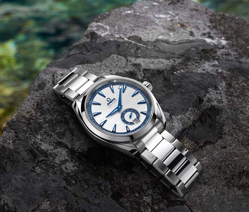 歐米茄海馬系列大地小秒針，在陸地和海洋之間-復刻表