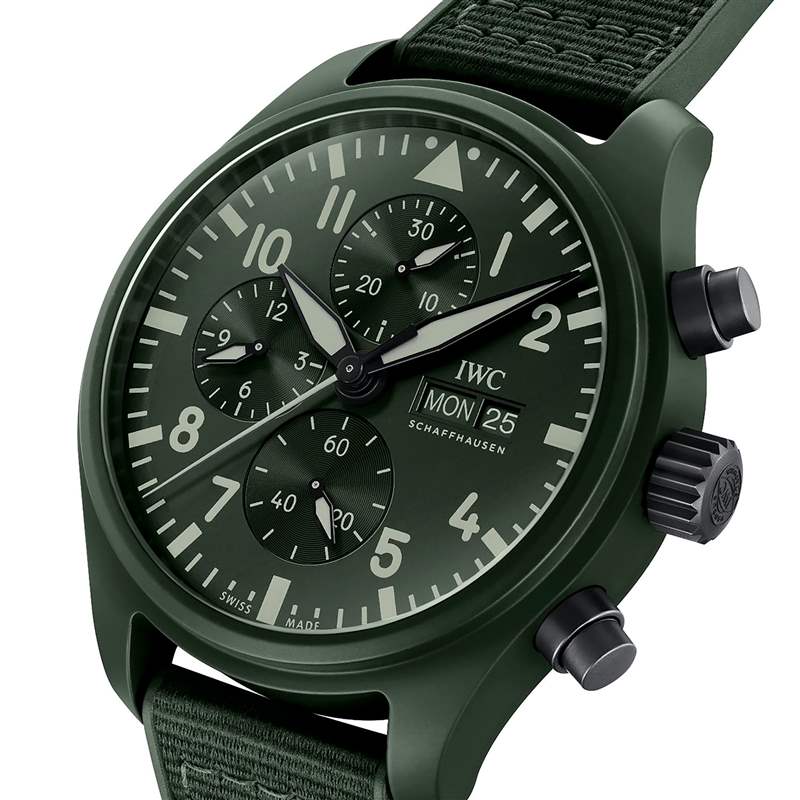 壯志凌云|IWC Top Gun飛行員腕表民用版最新Pantone色登陸香港-復(fù)刻表