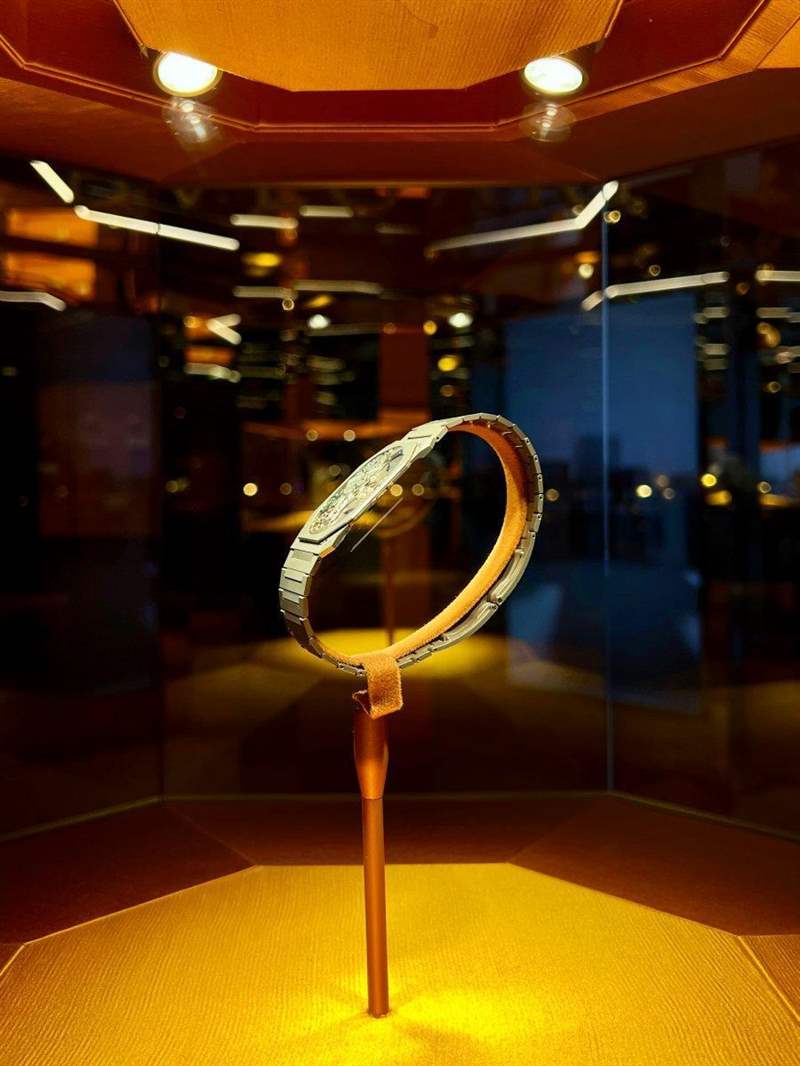 一薄鎮(zhèn)八方！寶格麗Octo Finissimo的超薄密碼-復(fù)刻表