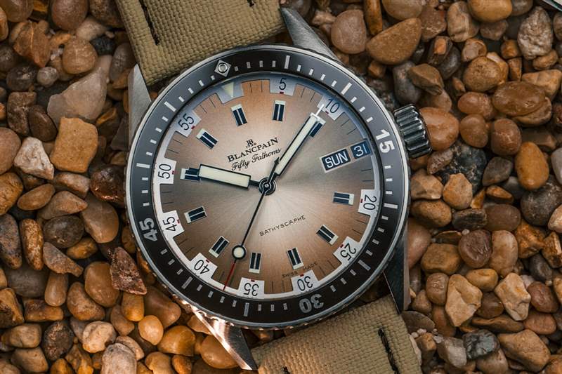 寶珀五十噚5052深海潛水艇Day Date Desert-復(fù)刻表