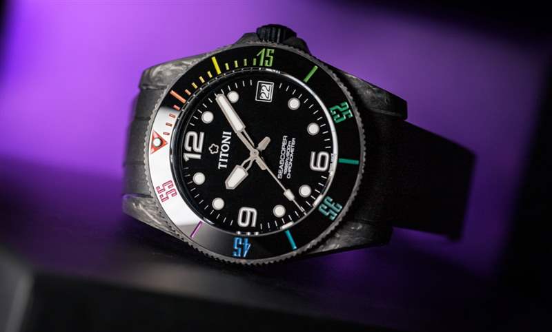 夏末黑魂大魔王來(lái)襲TITONI Seascoper CarbonTech 彩虹圈大升級(jí)-復(fù)刻表