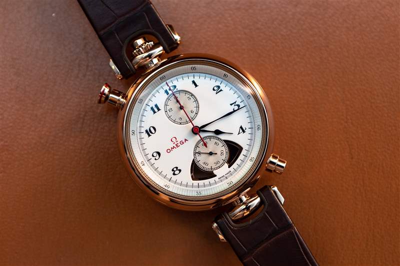 歐米茄計時碼表，一對極其復雜的響亮計時碼表-復刻表