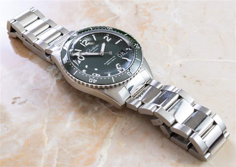 動手實踐：格拉蘇蒂原創(chuàng) SeaQ 綠色表盤精鋼潛水表-復刻表