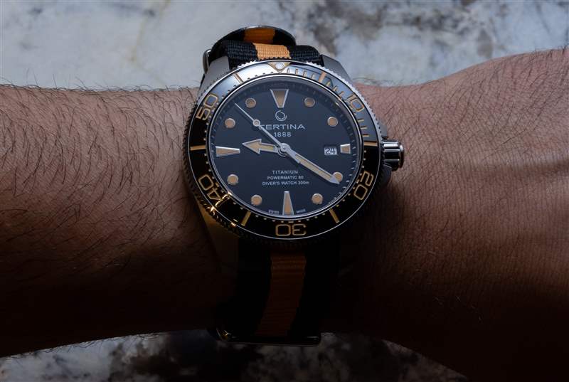 觀看評論：Certina DS Action Diver Titanium-復(fù)刻表