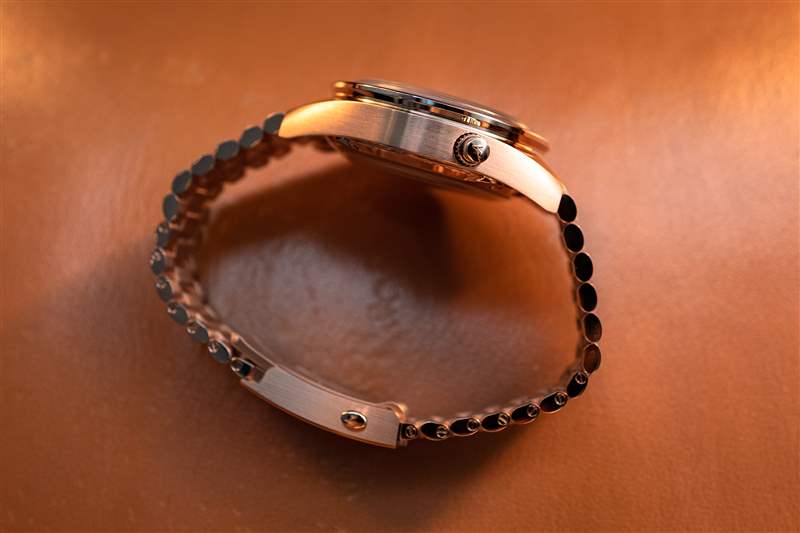 歐米茄計時碼表，一對極其復雜的響亮計時碼表-復刻表