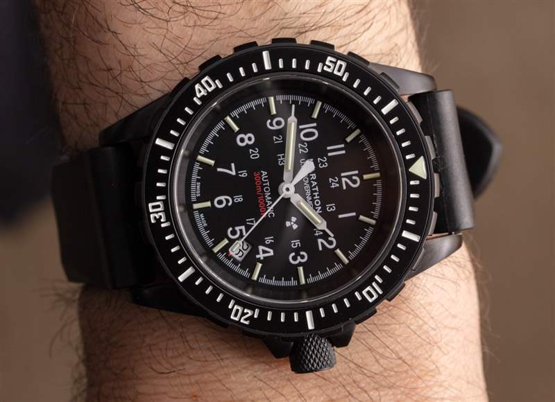 觀看評論：馬拉松無煙煤 GSAR 自動 WW194006BK-復(fù)刻表