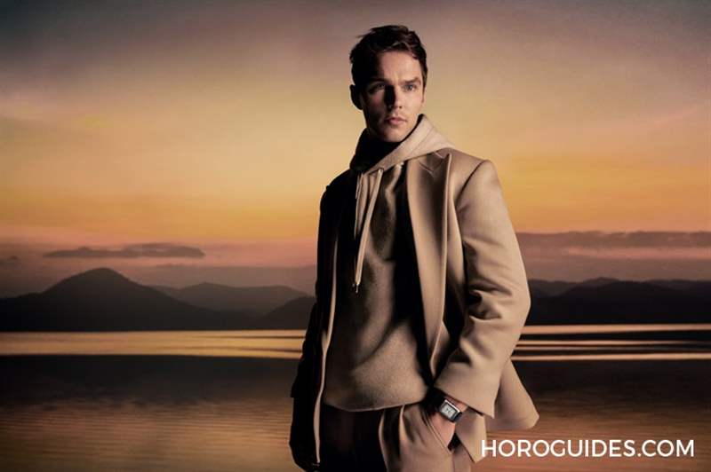 翻轉(zhuǎn)，風(fēng)格瞬間改變｜積家Reverso翻轉(zhuǎn)系列雙時區(qū)日歷腕表、雙面腕表小型款-復(fù)刻表