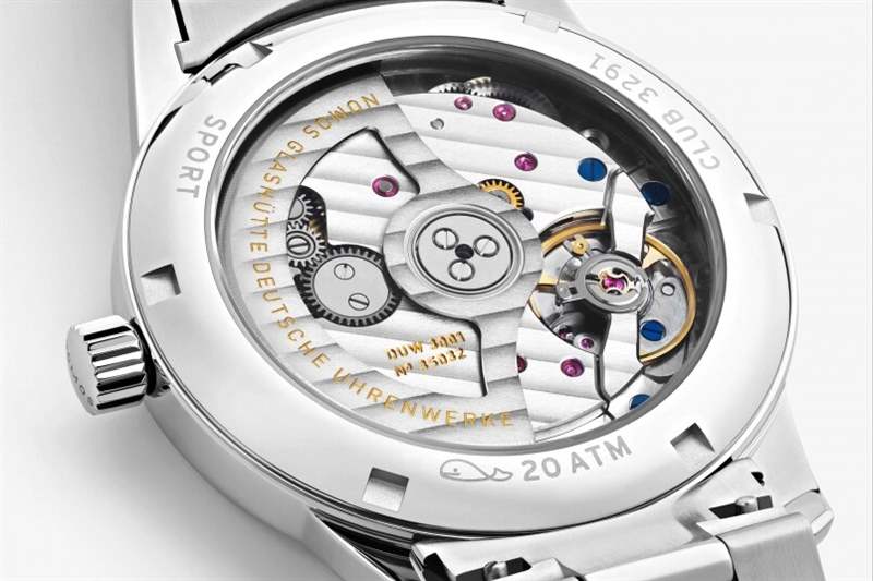 NOMOS Glashütte全新Club Sport neomatik腕表推出煥然一新的尺寸和配?設(shè)計(jì)-復(fù)刻表