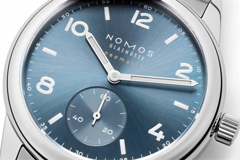 NOMOS Glashütte全新Club Sport neomatik腕表推出煥然一新的尺寸和配?設(shè)計(jì)-復(fù)刻表