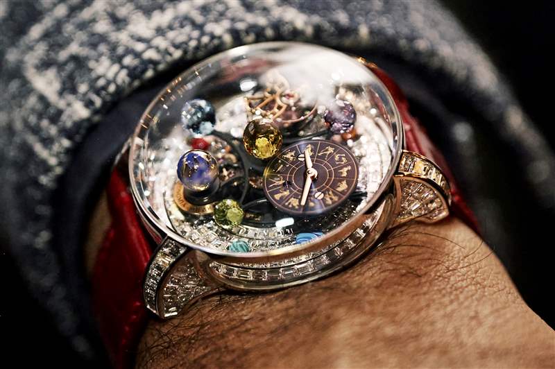 圖片報道Jacob & Co. 在西西里島舉行了一場盛大的盛會，發(fā)布了一款狂野的新“教父”手表-復(fù)刻表