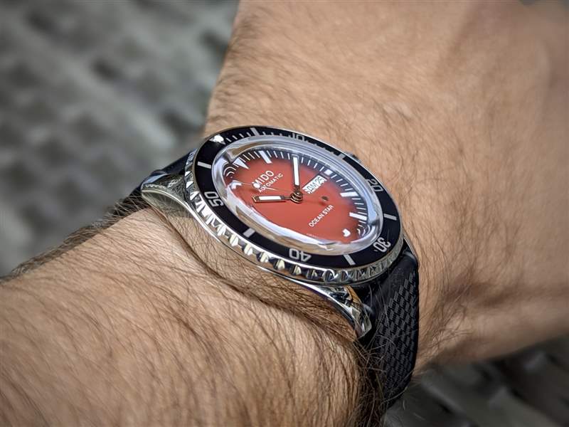 手表評(píng)論：美度海洋之星,20周年靈感來自建筑,和GMT-復(fù)刻表