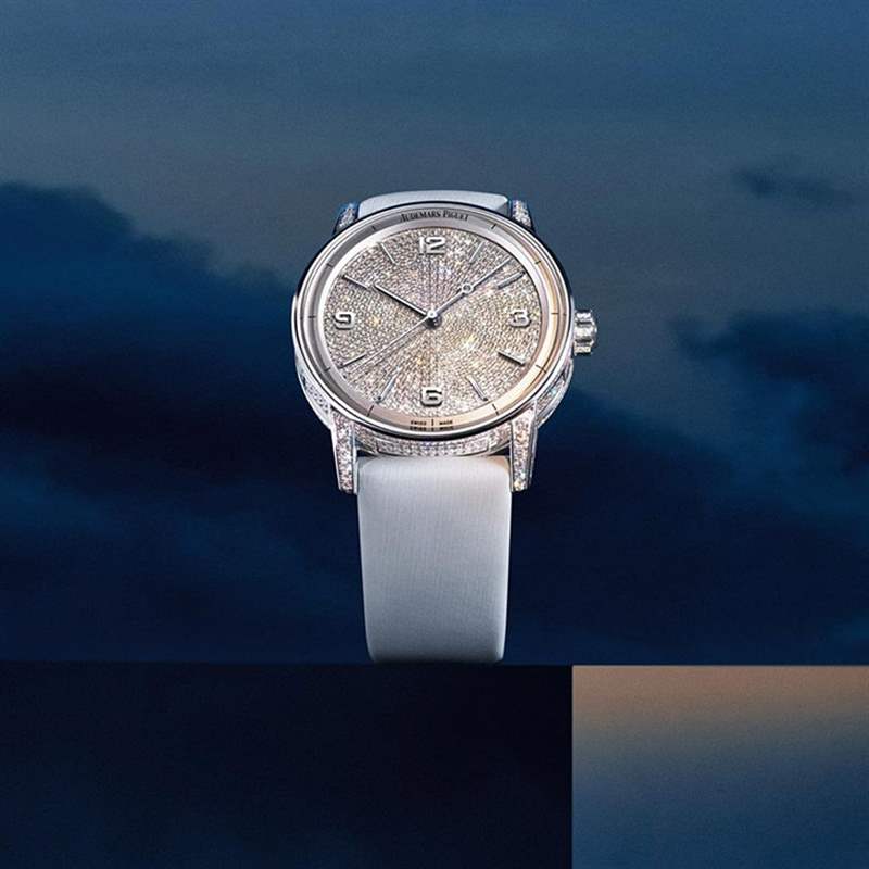 愛彼-多層次結(jié)構(gòu)表殼鑲嵌、布局都滿懷細(xì)膩心思-復(fù)刻表