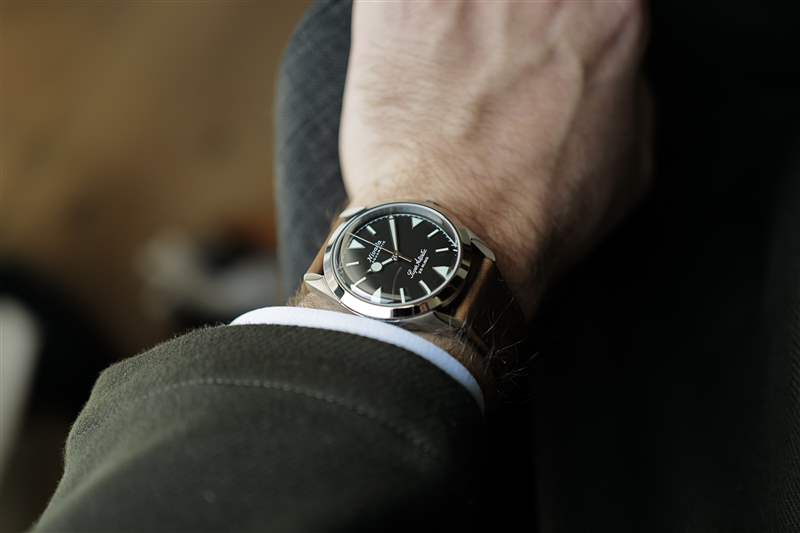 親身體驗Nivada Grenchen 在 Instagram上眾包的Explorer手表-復(fù)刻表