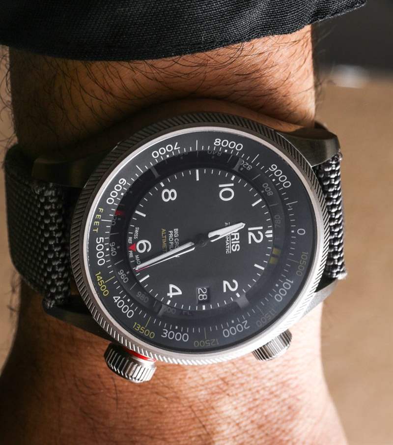 豪利時大表冠ProPilot高度計腕表實戰(zhàn)飛行首秀-復(fù)刻表