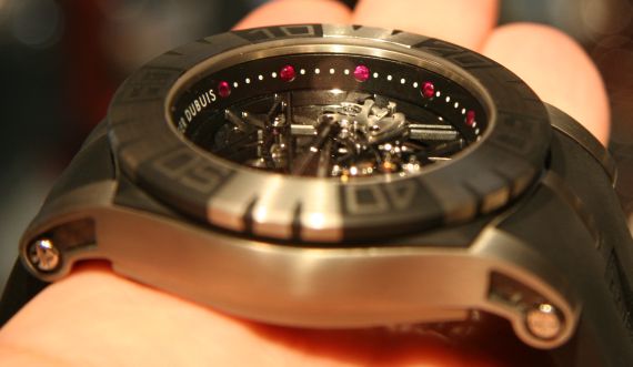 roger-dubuis-easy-diver-sed-watch-2 羅杰杜彼簡易潛水腕表SED陀飛輪限量版腕表-復(fù)刻表