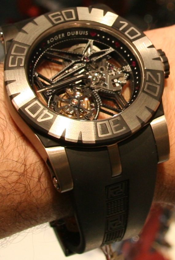 roger-dubuis-easy-diver-sed-watch-3 羅杰杜彼簡易潛水腕表SED陀飛輪限量版腕表-復(fù)刻表