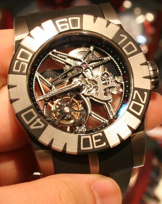 roger-dubuis-easy-diver-sed-watch-1 羅杰杜彼簡易潛水腕表SED陀飛輪限量版腕表-復(fù)刻表