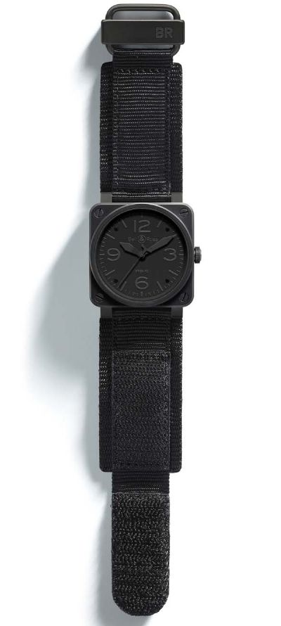 BR-01將幻影火炬?zhèn)鬟f給BR-03 92腕表-復刻表