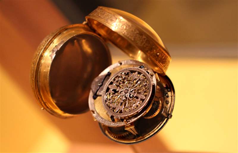 瑞士鐘表博物館中陳舊的自動機(jī)和其他發(fā)條裝置作品-復(fù)刻表