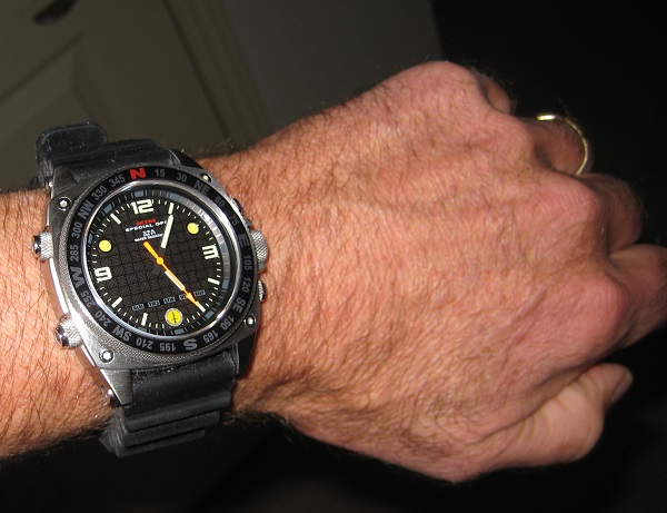 觀看獲勝者評(píng)論：MTM消音器-復(fù)刻表