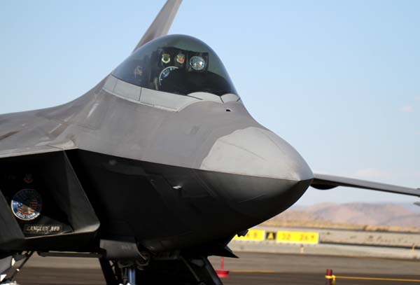 百年靈參加里諾飛行比賽-復刻表