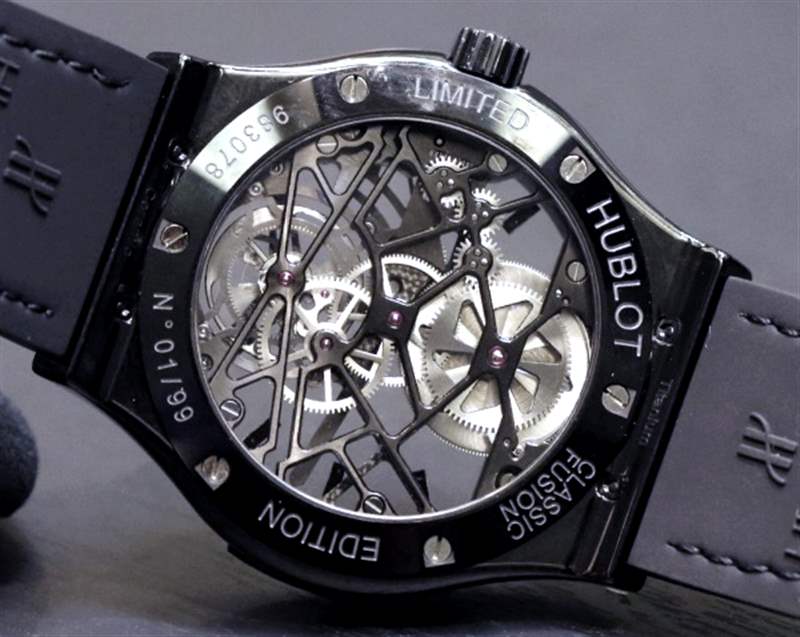 宇舶(Hublot)經(jīng)典融合鏤空陀飛輪45毫米手表動手實踐-復(fù)刻表