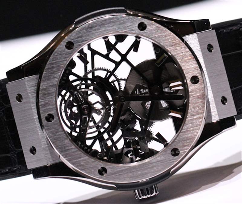宇舶(Hublot)經(jīng)典融合鏤空陀飛輪45毫米手表動手實踐-復(fù)刻表