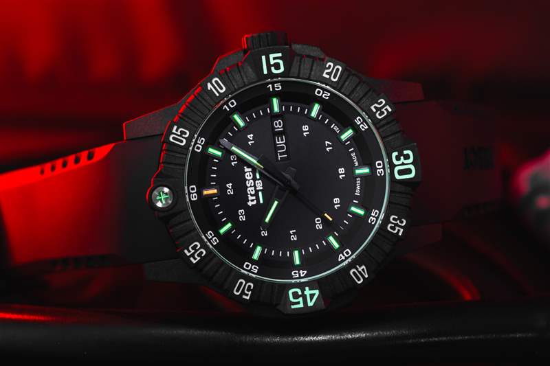 手表評測:Traser P99 Q戰(zhàn)術(shù)碳纖維手表-復刻表