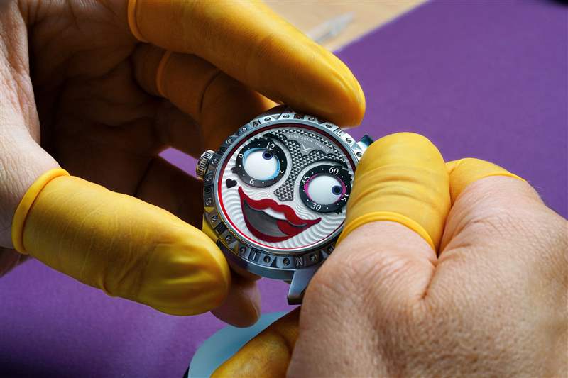 Konstantin Chaykin推出Harley Quinn小丑女主題限量腕表-復(fù)刻表