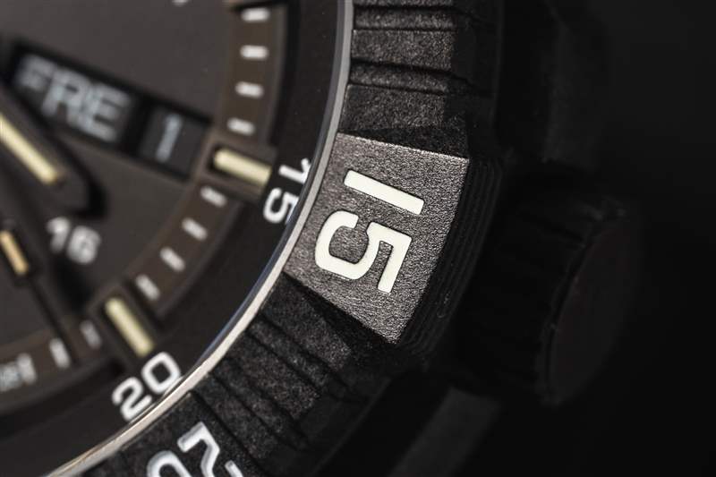 手表評測:Traser P99 Q戰(zhàn)術(shù)碳纖維手表-復刻表