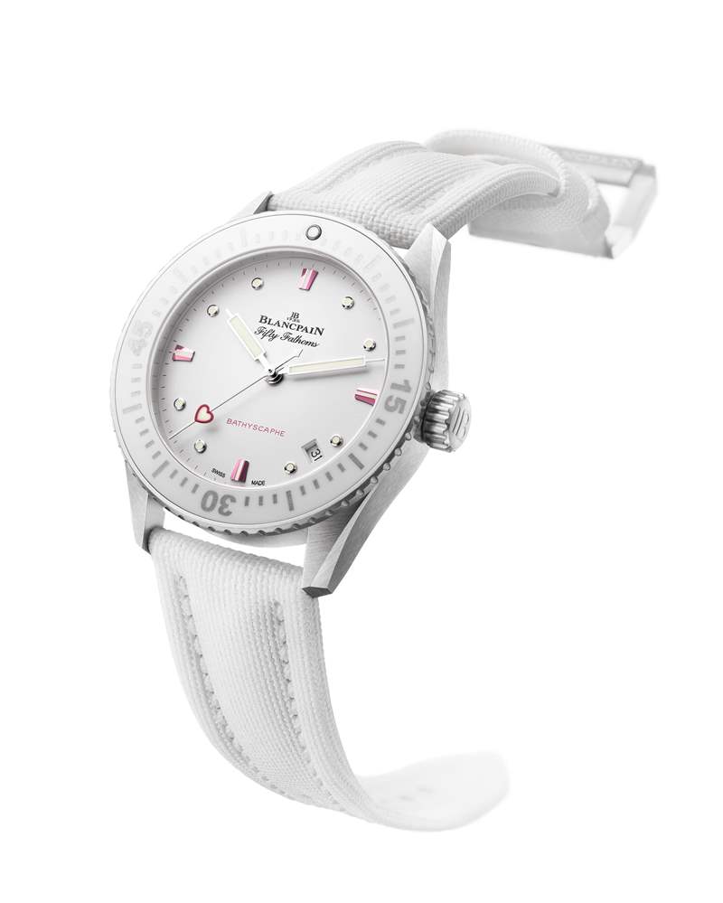 寶珀推出Fifty Fathoms Bathyscaphe Valentine’s Day 2023情人節(jié)主題白色潛水腕表 寶珀推出Fifty Fathoms Bathyscaphe Valentine’s Day 2023情人節(jié)主題白色潛水腕表-復(fù)刻表