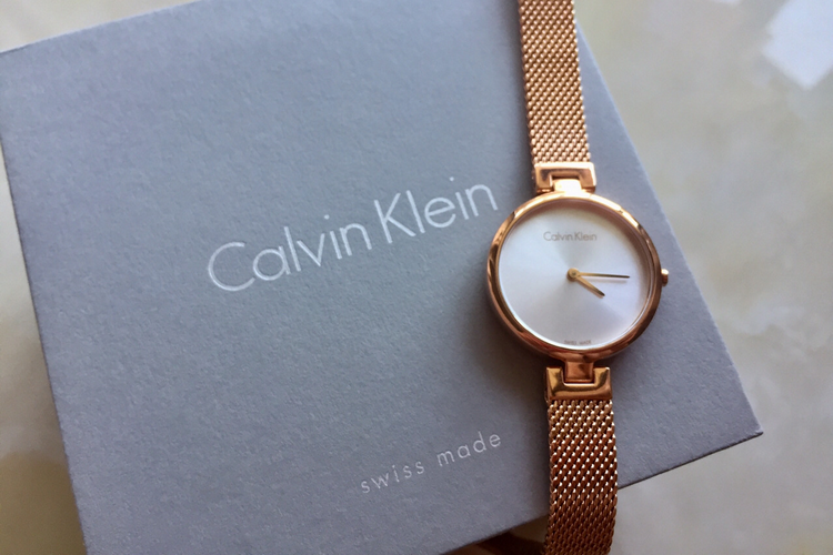 阿瑪尼和CK手表哪個(gè)檔次高(阿瑪尼和ck手表哪個(gè)牌子大)-復(fù)刻表