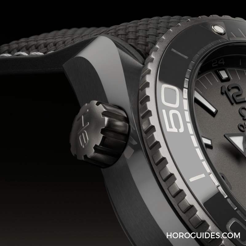 輕量化材質(zhì)打造由內(nèi)到外的輕盈感|OMEGA Seamaster Planet Ocean Dark Grey-復刻表