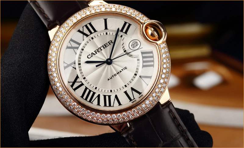 蕭邦手表和卡地亞哪個好(卡地亞和蕭邦檔次哪個高)-復(fù)刻表