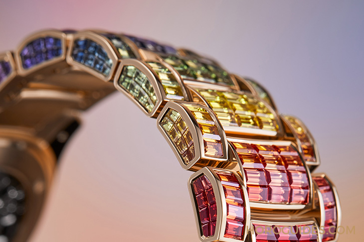 Ladies First！百達(dá)翡麗最新Aquanaut Luce「彩虹」三問(wèn)表與Nautilus織紋復(fù)合表帶-復(fù)刻表