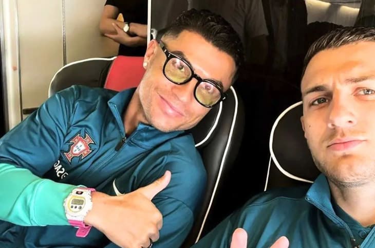 擁有無數(shù)名表的C羅 竟連平價大眾石英表也收藏！-復(fù)刻表