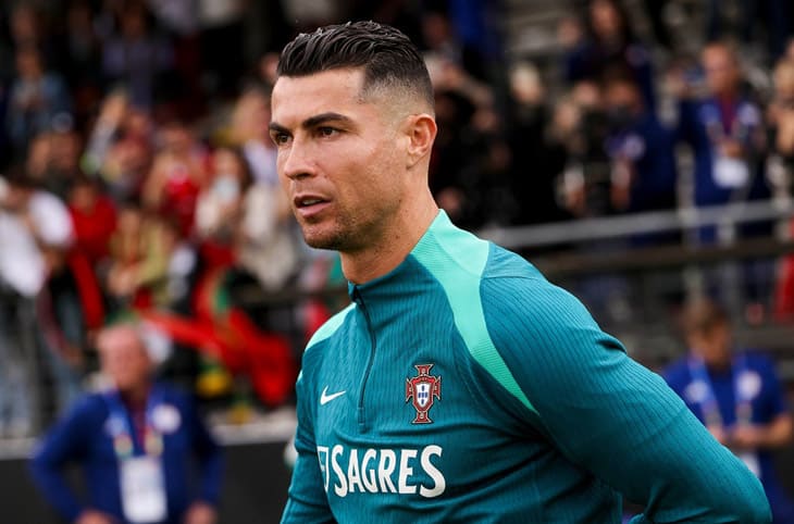 擁有無數(shù)名表的C羅 竟連平價大眾石英表也收藏！-復(fù)刻表